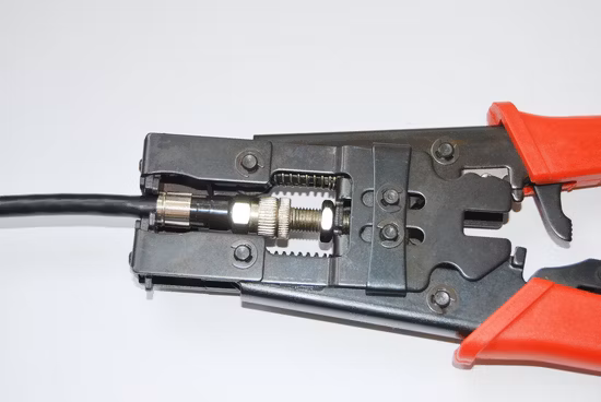 RG6 同軸ケーブル用圧縮 RF コネクタ